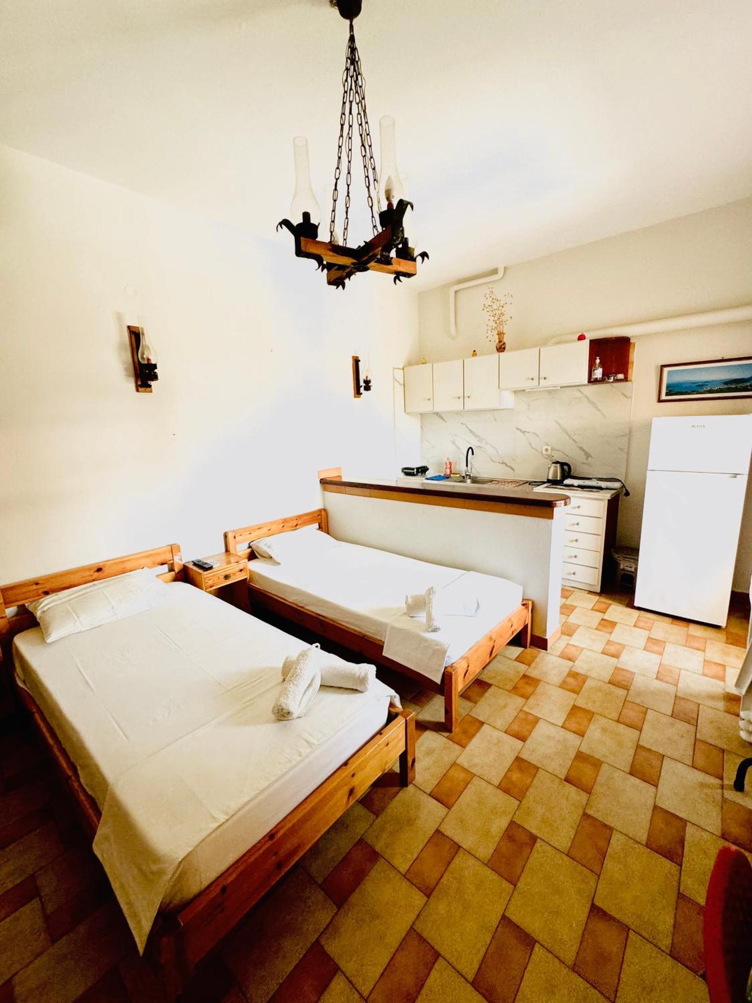 Glaros Apartments 奈德里 外观 照片